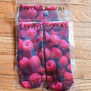 Living Royal socks: NWT, ages 4 and up.